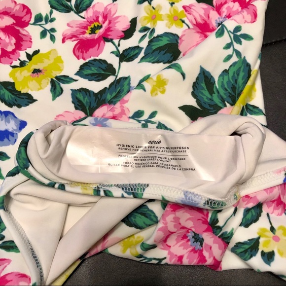 NEW [Aerie] Bow shoulder one piece swimsuit 💕 - Picture 6 of 10